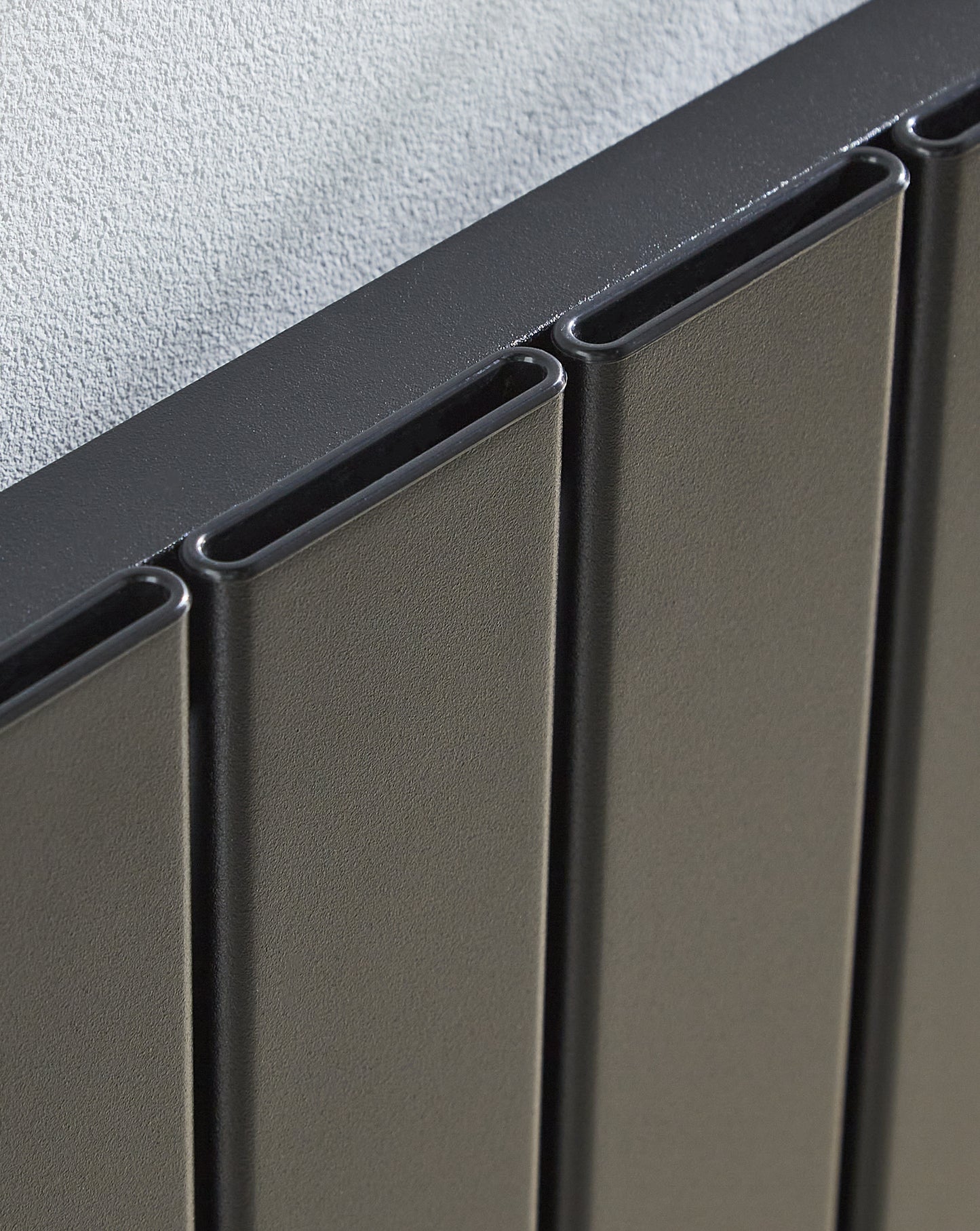 Victoria Horizontal Radiator by Kartell